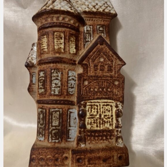 Vintage Counterpoint Wall Pocket 1970's. Terracotta. 7" High. J3 - Picture 1 of 4